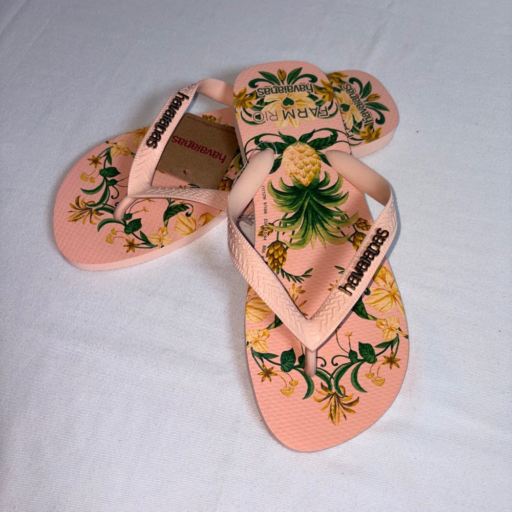Havaianas Farm Rio Flip Flops 11 - 12 Ballet Rose New Pineapple Floral Sandals